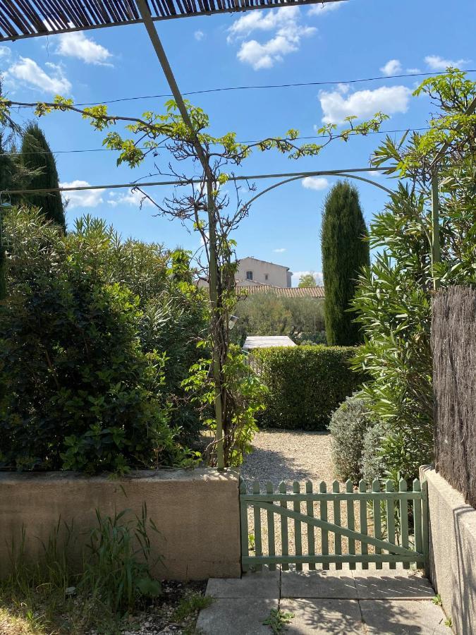 Un Gite En Provence - Les Jardins De Fontanille Сен-Реми-де-Прованс Экстерьер фото
